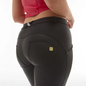 WR.UP Push-Up Regular Waist Skinny 7/8 Vegan Leather Pant - Black