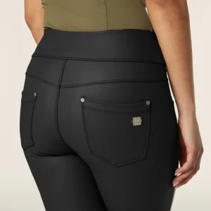 N.O.W. Yoga Mid Waist Skinny 7/8 Vegan Leather Pant - Black